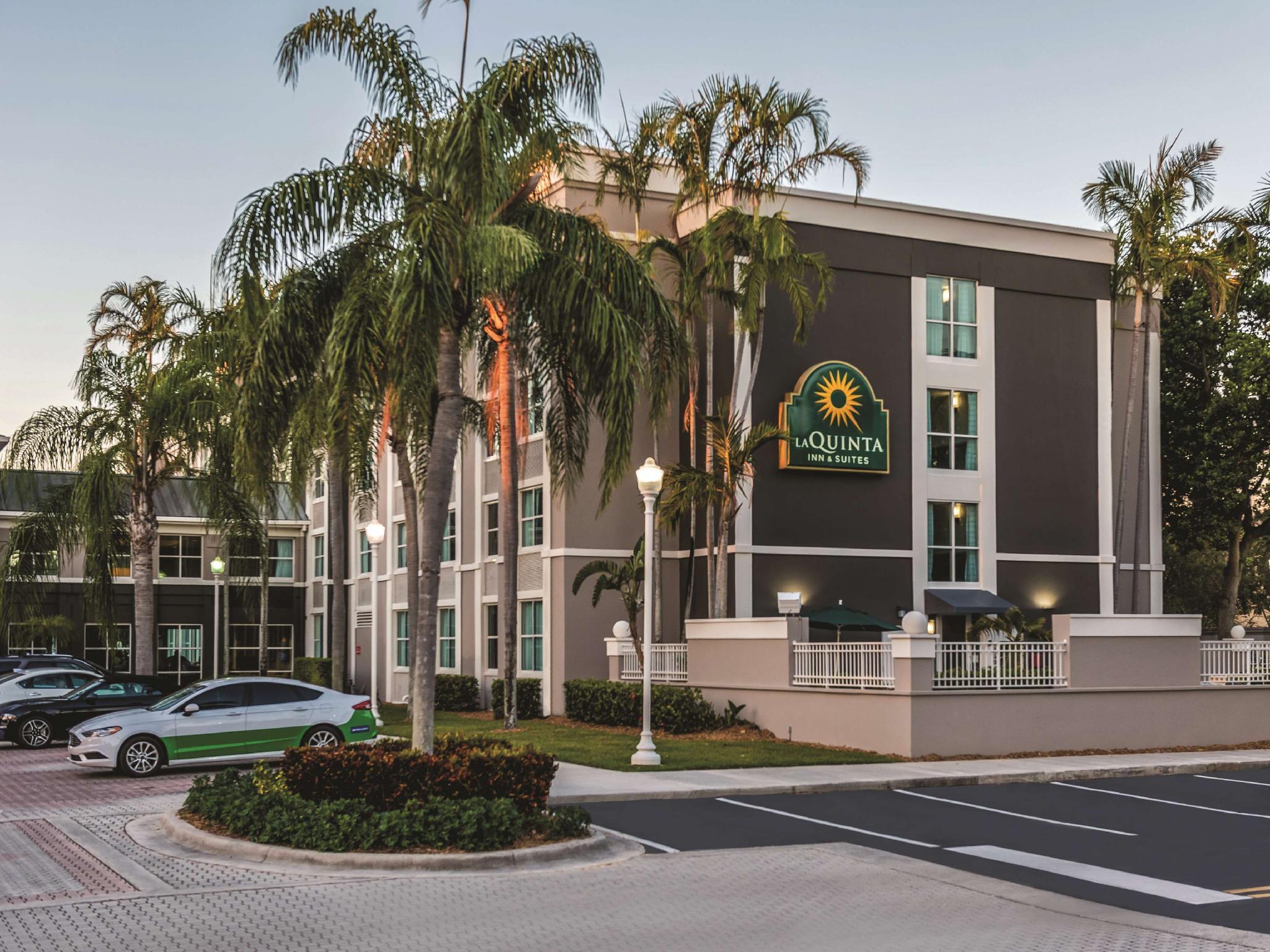 La Quinta By Wyndham Plantation At Sw 6Th St Hotel Exterior photo