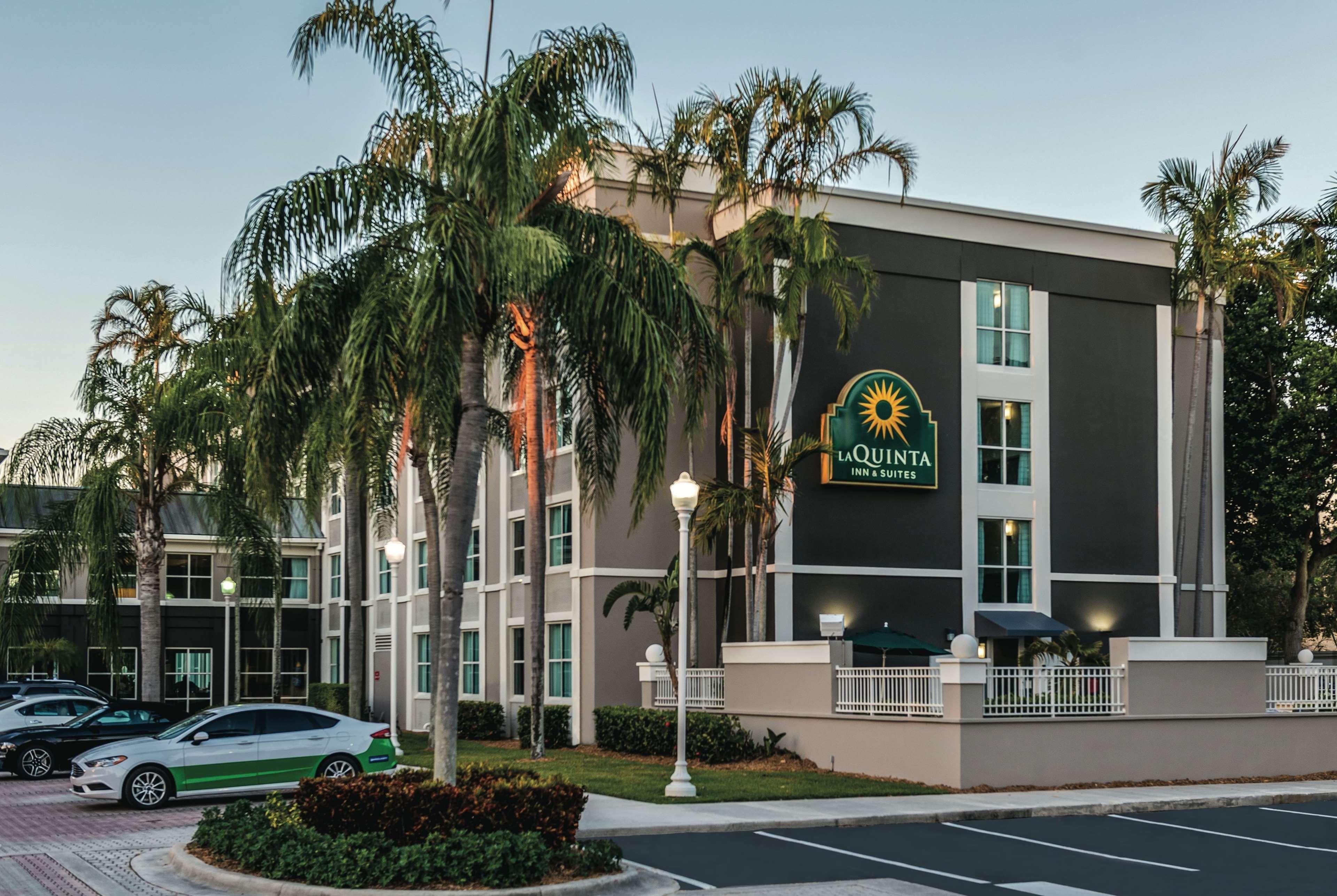 La Quinta By Wyndham Plantation At Sw 6Th St Hotel Exterior photo
